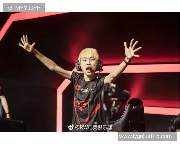 洲际赛特别报道WE战队的拼搏历程与荣耀时刻回顾 洲际赛特别报道WE战队的拼搏历程与荣耀时刻回顾